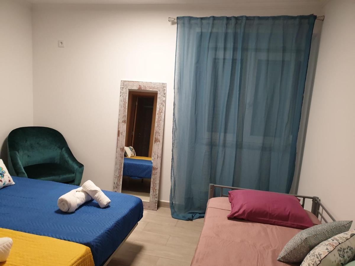 Lisbon Hostel Terminal 4 ภายนอก รูปภาพ